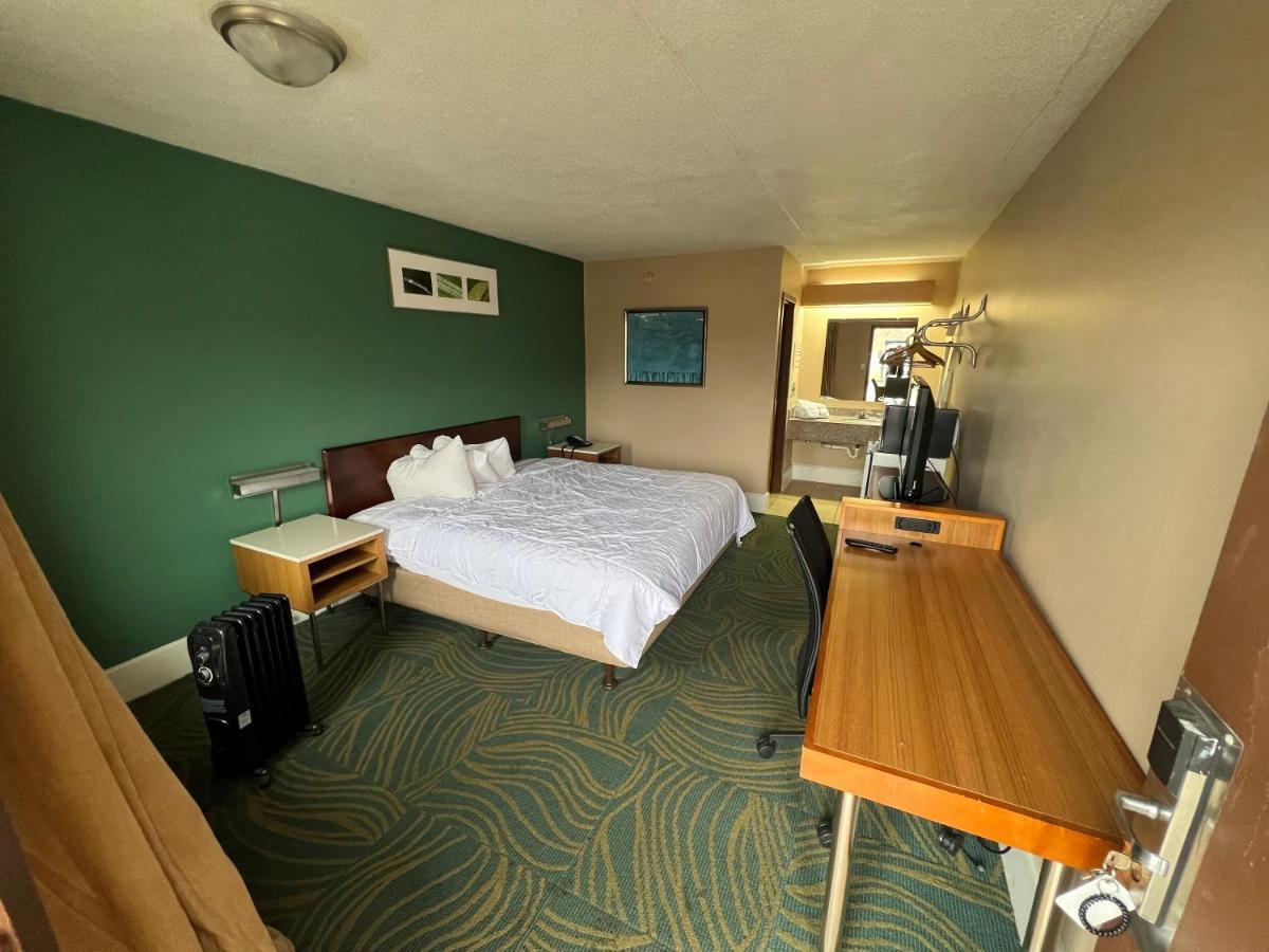 Hilltop Inn Pittsburgh Crafton Kültér fotó