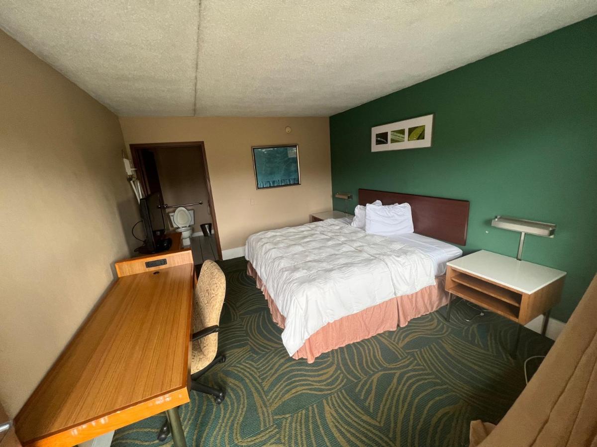 Hilltop Inn Pittsburgh Crafton Kültér fotó