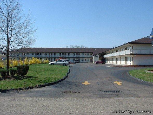 Hilltop Inn Pittsburgh Crafton Kültér fotó